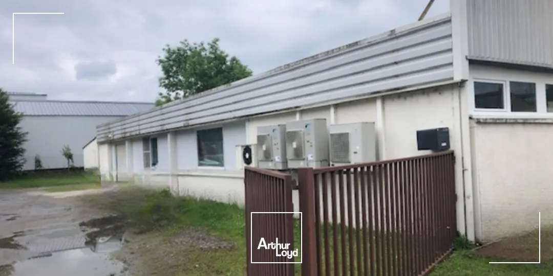 Locaux d'activité & Entrepôts - Vente - LE CHAMBON FEUGEROLLES - 42500 - 400-400 - 7653922