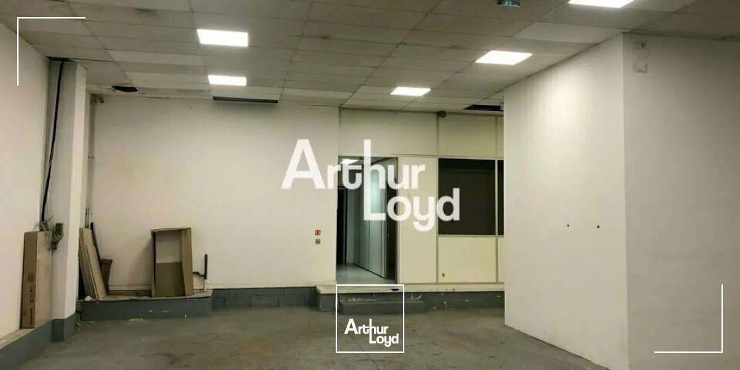 Locaux d'activité & Entrepôts - Location - VILLENEUVE LOUBET - 06270 - 240-750 - 7654395