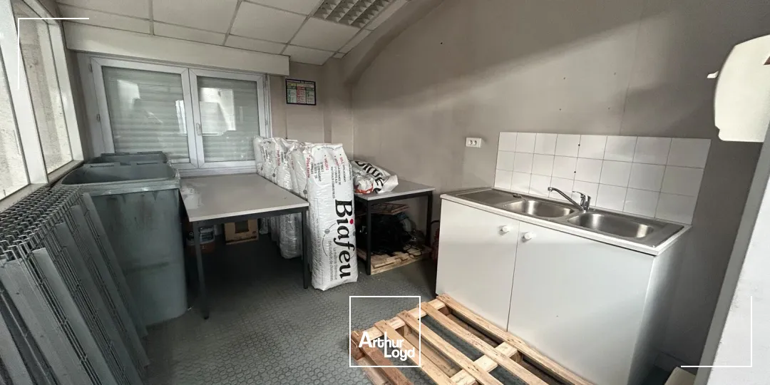 Locaux d'activité & Entrepôts - Location - BOUGUENAIS - 44340 - 563-563 - 7654627