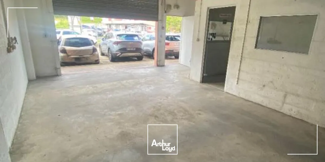 Locaux d'activité & Entrepôts - Location - Fort De France - 97200 - 150-150 - 7655087