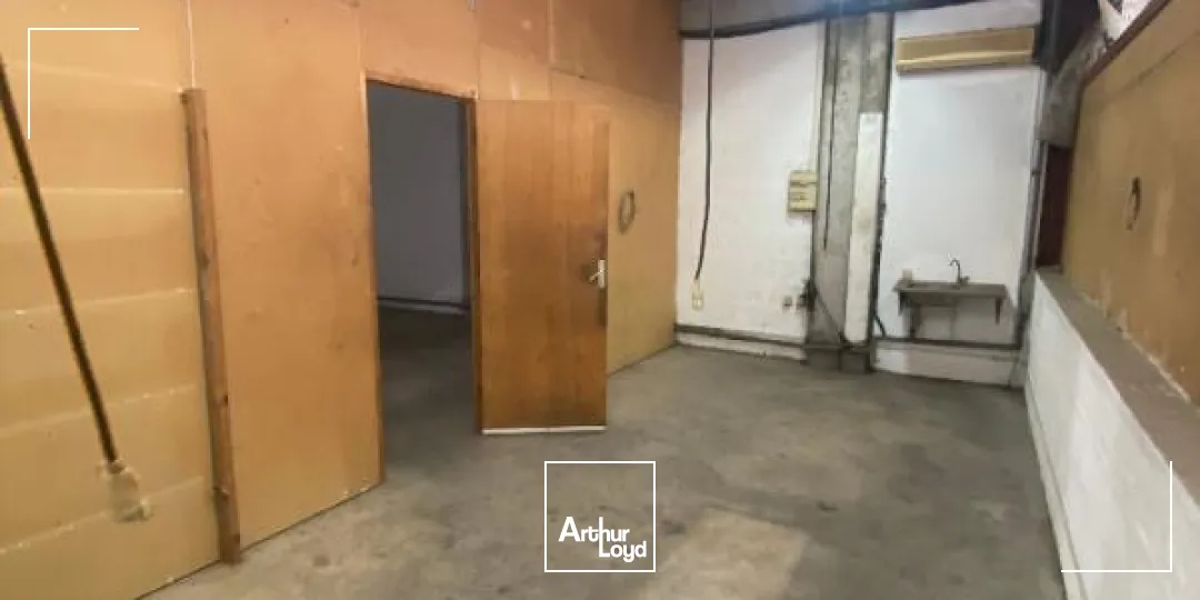 Locaux d'activité & Entrepôts - Location - Fort De France - 97200 - 150-150 - 7655089