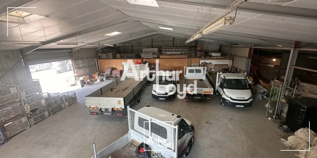 Locaux d'activité & Entrepôts - Vente - VITRÉ - 35500 - 900-900 - 7655332