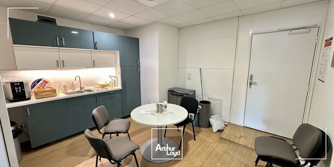 Bureaux - Location - VENELLES - 13770 - 8.4-21.16 - 7658586