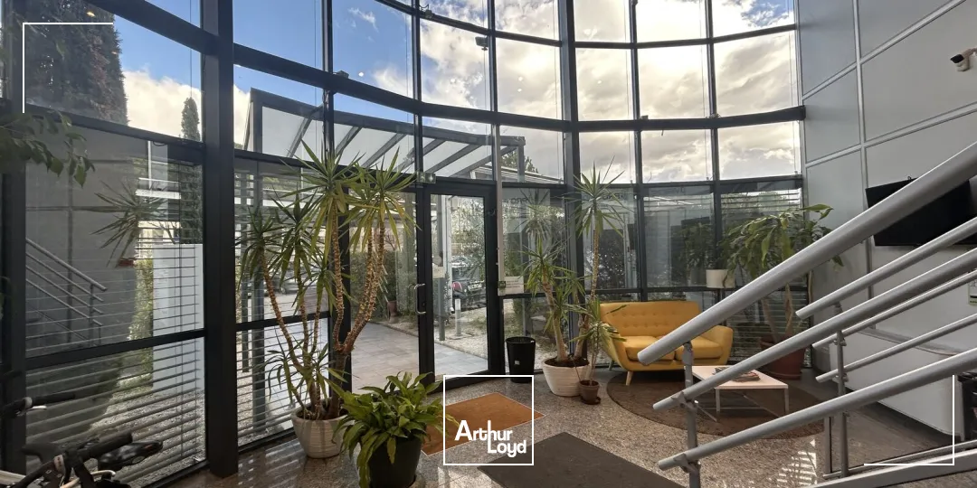 Locaux d'activité & Entrepôts - Location - ROUSSET - 13790 - 4631-4631 - 7658737