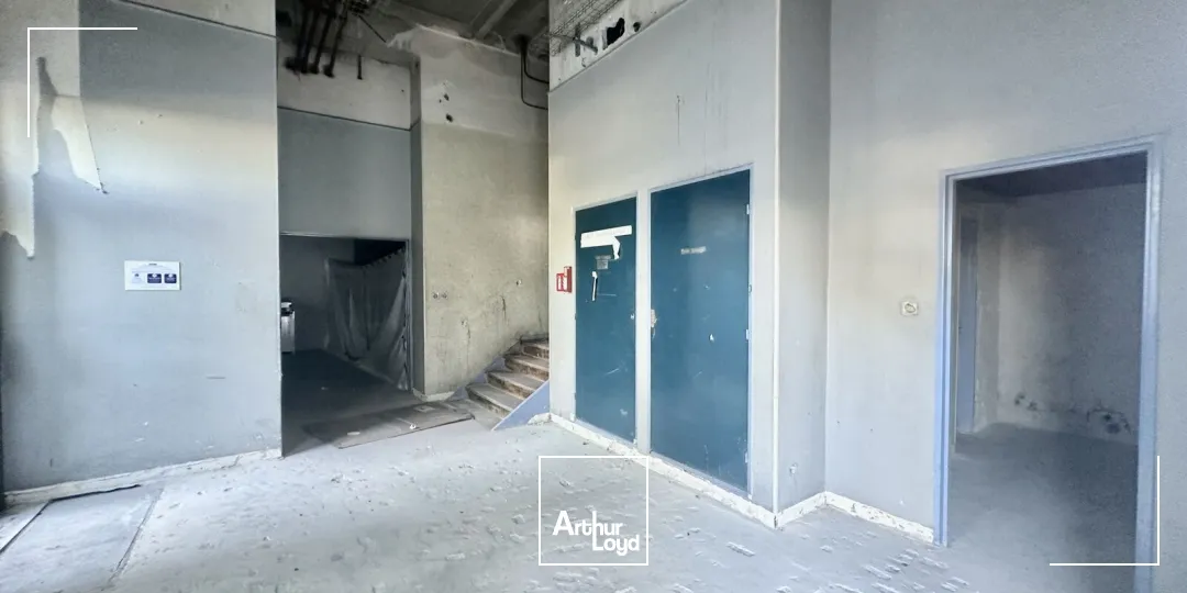 Locaux d'activité & Entrepôts - Location - VITROLLES - 13127 - 908-3213 - 7658825