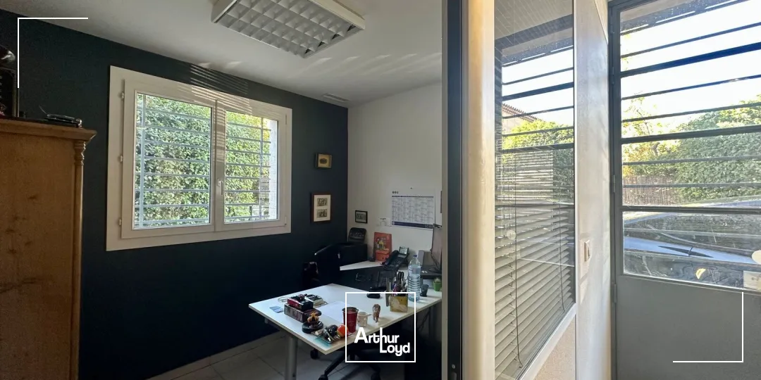 Locaux d'activité & Entrepôts - Location - VENELLES - 13770 - 120-120 - 7658907