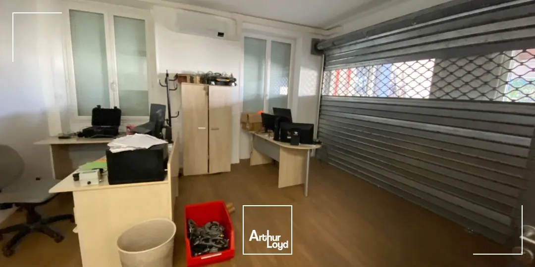 Bureaux - Location - SALON DE PROVENCE - 13300 - 74.82-221.37 - 7659002