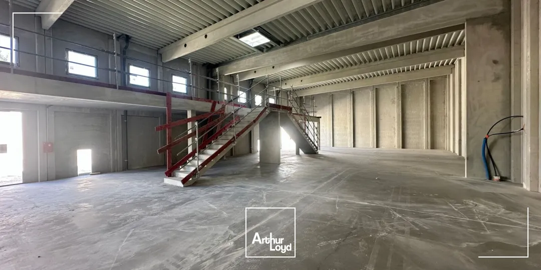 Locaux d'activité & Entrepôts - Location - LES PENNES MIRABEAU - 13170 - 202-205 - 7659021