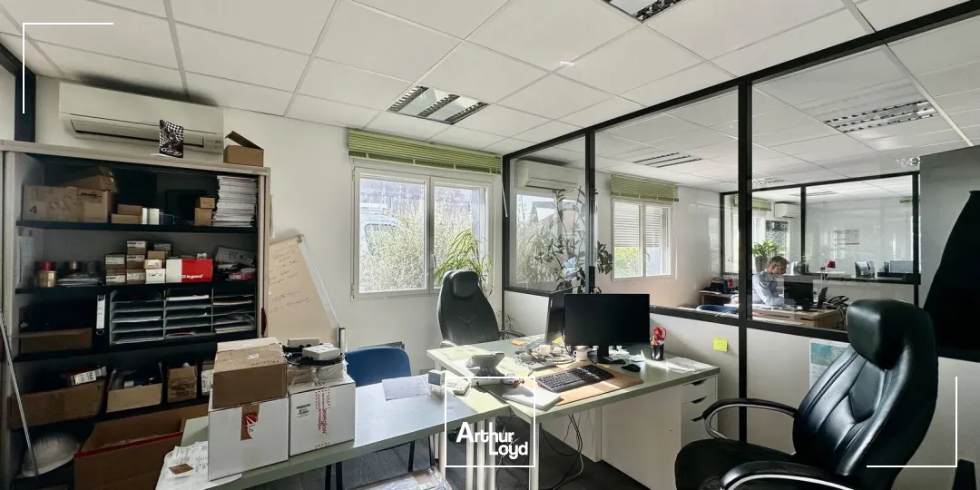 Locaux d'activité & Entrepôts - Location - VELAUX - 13880 - 495-495 - 7659079