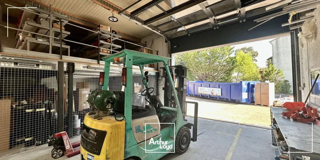 Locaux d'activité & Entrepôts - Location - VELAUX - 13880 - 495-495 - 7659076