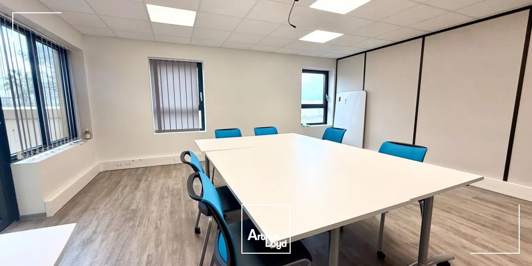 Bureaux - Location - VITROLLES - 13127 - 206.6-206.6 - 7659115