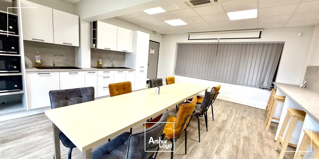 Bureaux - Location - VITROLLES - 13127 - 206.6-206.6 - 7659105