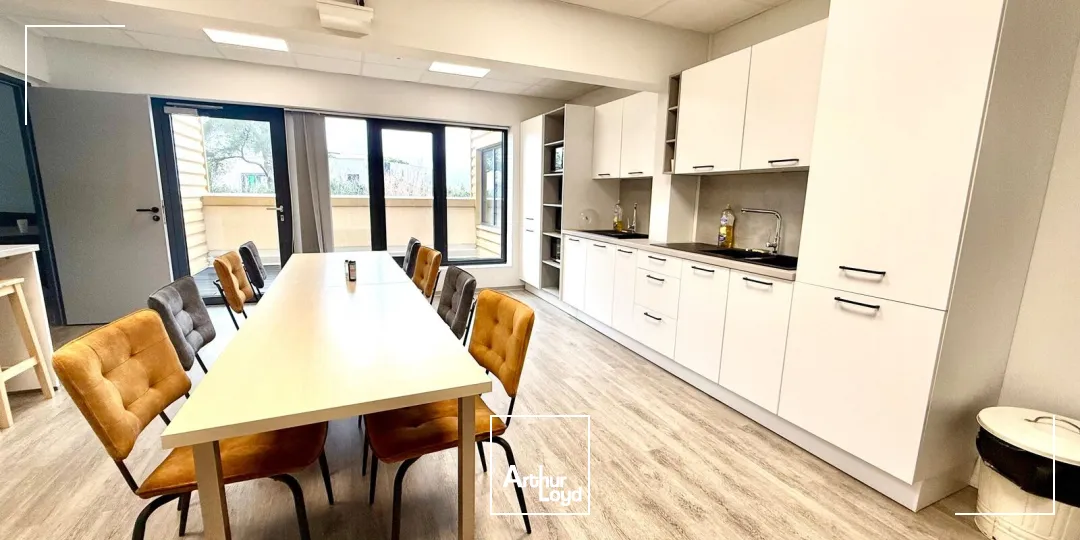 Bureaux - Location - VITROLLES - 13127 - 206.6-206.6 - 7659108