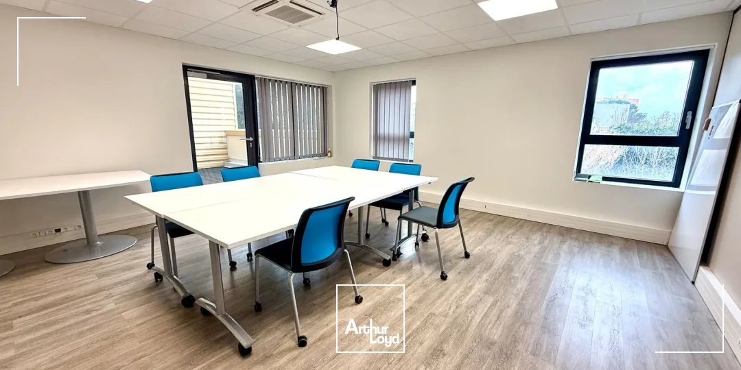 Bureaux - Location - VITROLLES - 13127 - 206.6-206.6 - 7659113