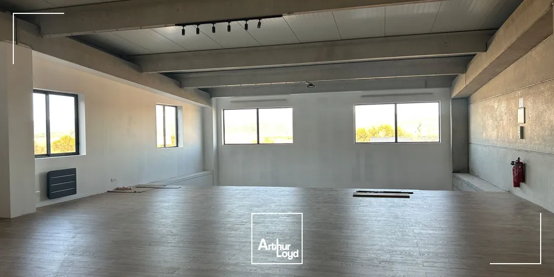 Locaux d'activité & Entrepôts - Location - SAINT ESTEVE JANSON - 13610 - 1139-1139 - 7659126