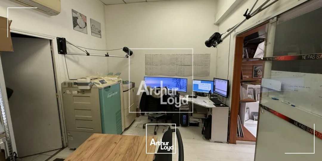 Locaux commerciaux - Location - RUBELLES - 77950 - 37.8-37.8 - 7660624