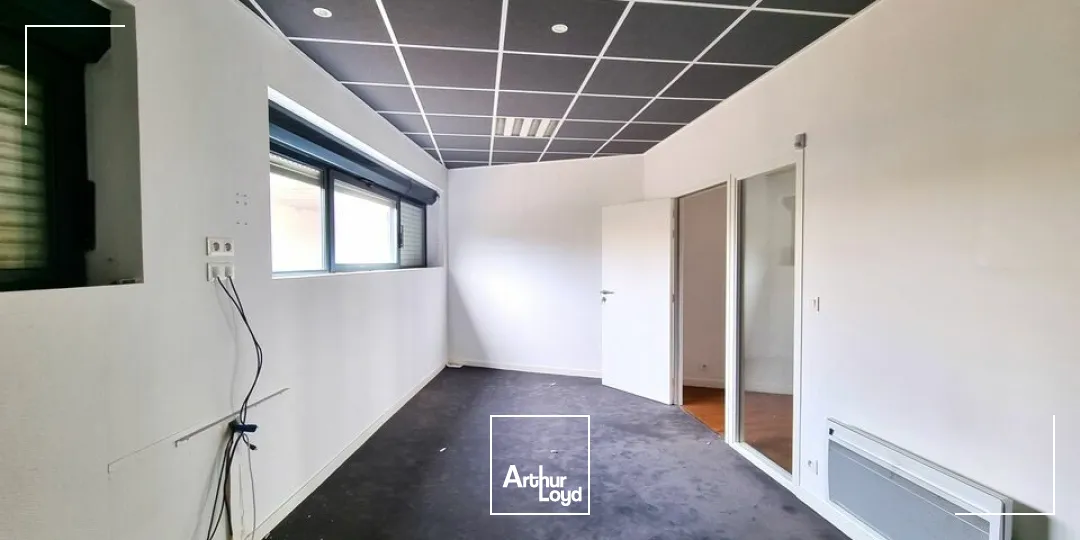 Locaux commerciaux - Location - POITIERS - 86000 - 121-121 - 7660683