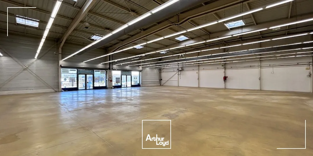 Locaux commerciaux - Location - VIRIAT - 01440 - 735-735 - 7661060