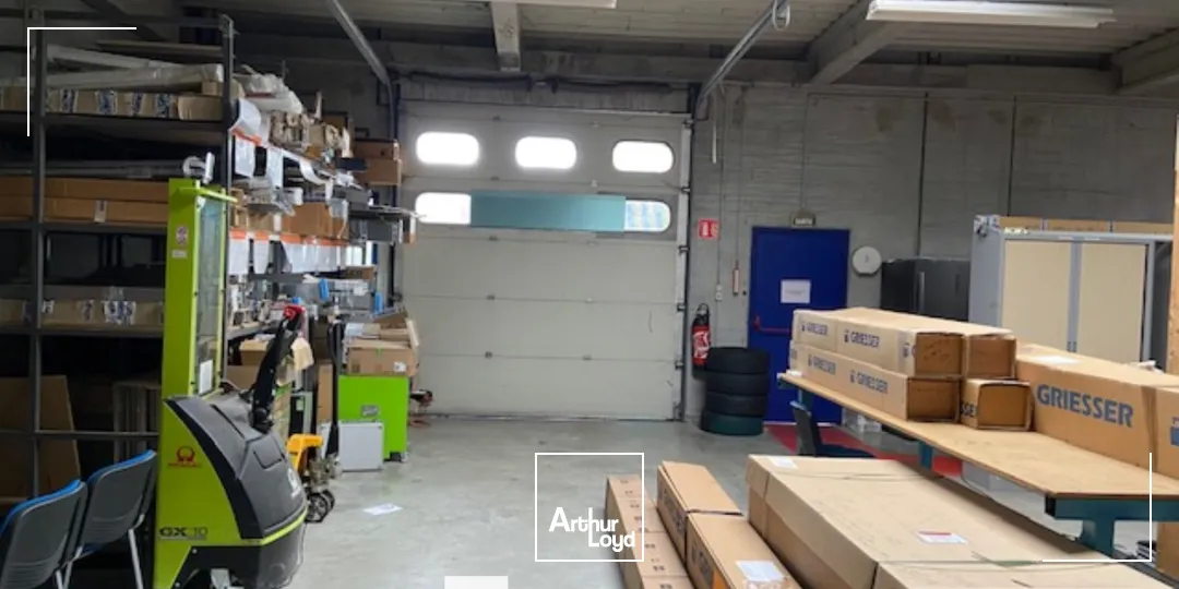 Locaux d'activité & Entrepôts - Location - DECINES CHARPIEU - 69150 - 500-500 - 7661350