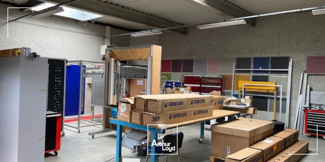 Locaux d'activité & Entrepôts - Location - DECINES CHARPIEU - 69150 - 500-500 - 7661351