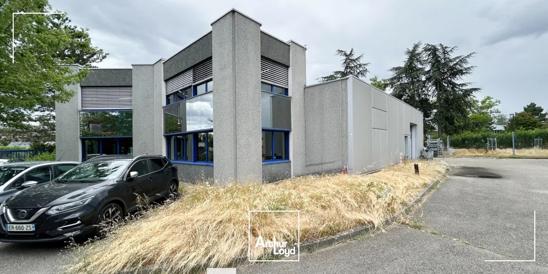 Locaux d'activité & Entrepôts - Location - DECINES CHARPIEU - 69150 - 500-500 - 7661349