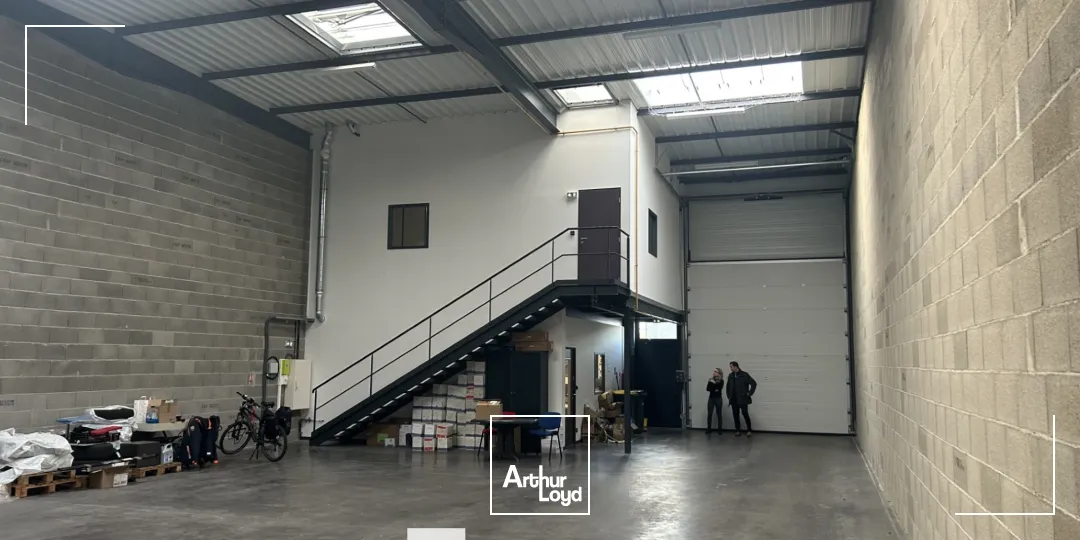 Locaux d'activité & Entrepôts - Location - MEYZIEU - 69330 - 358.6-358.6 - 7661377