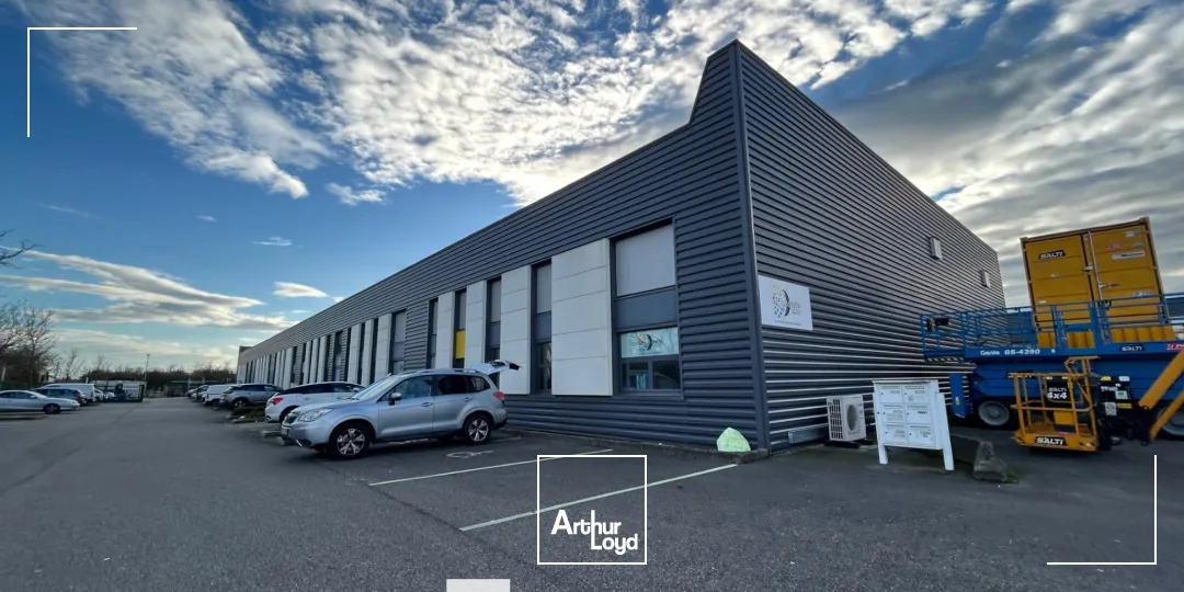 Locaux d'activité & Entrepôts - Location - SAINT PRIEST - 69800 - 941-941 - 7661381