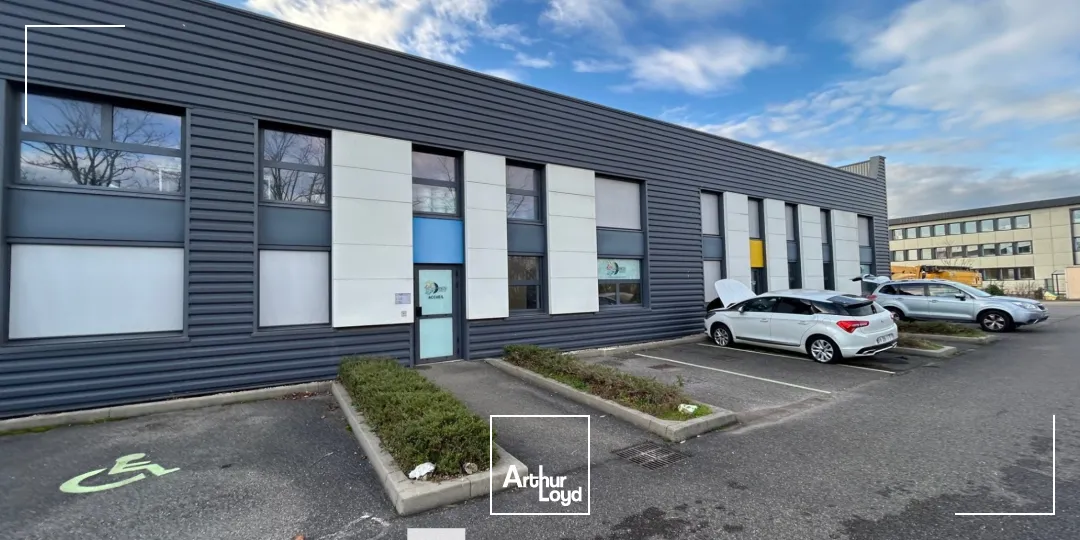 Locaux d'activité & Entrepôts - Location - SAINT PRIEST - 69800 - 941-941 - 7661384