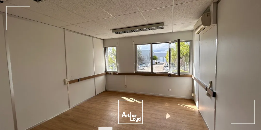 Locaux d'activité & Entrepôts - Location - CHASSIEU - 69680 - 1350-1350 - 7661421