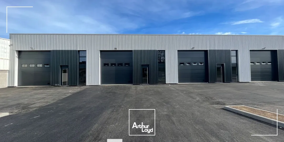 Locaux d'activité & Entrepôts - Location - MIONS - 69780 - 223-1115 - 7661425