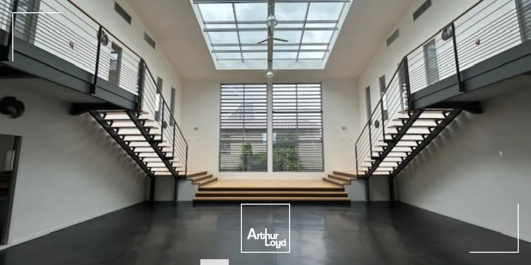 Locaux d'activité & Entrepôts - Location - DECINES CHARPIEU - 69150 - 420-3162 - 7661483