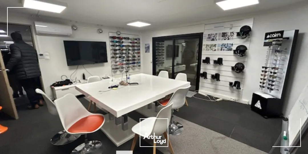 Locaux d'activité & Entrepôts - Location - SAINT ANDRE DE CORCY - 01390 - 3930-3930 - 7661546