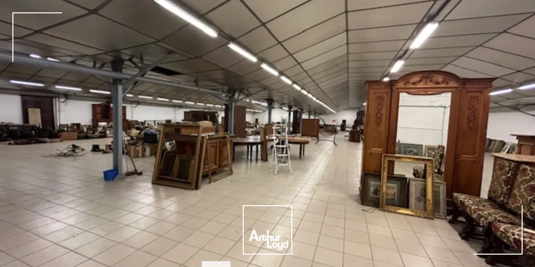 Locaux d'activité & Entrepôts - Location - VILLEURBANNE - 69100 - 2000-2000 - 7661555