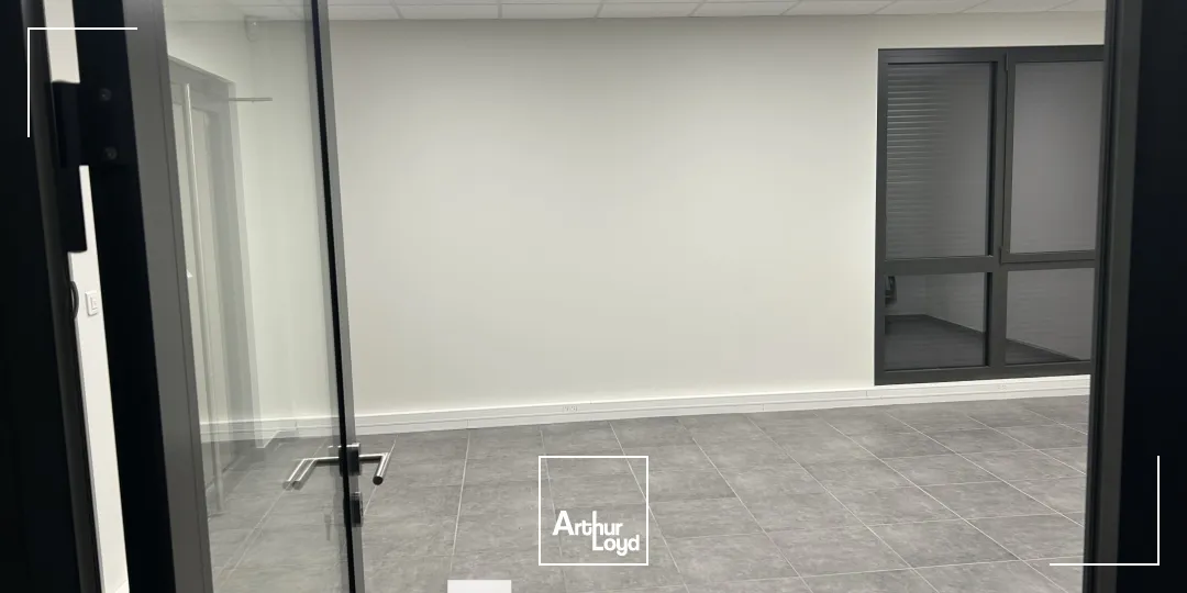 Locaux d'activité & Entrepôts - Location - CHASSIEU - 69680 - 229-229 - 7661566