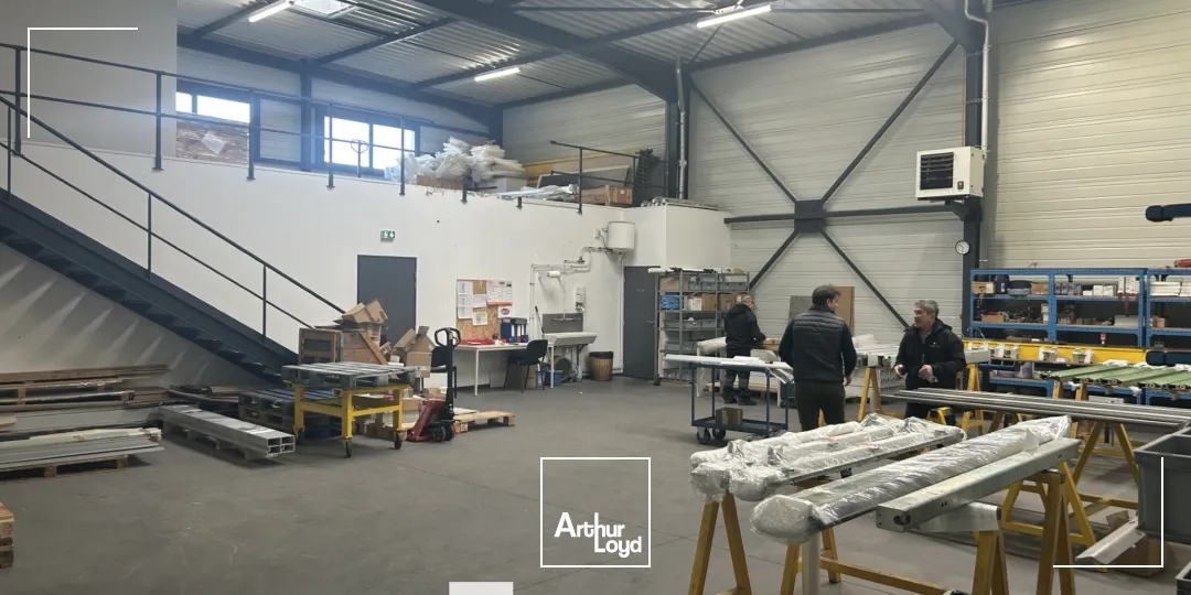 Locaux d'activité & Entrepôts - Location - CHASSIEU - 69680 - 365-365 - 7661577