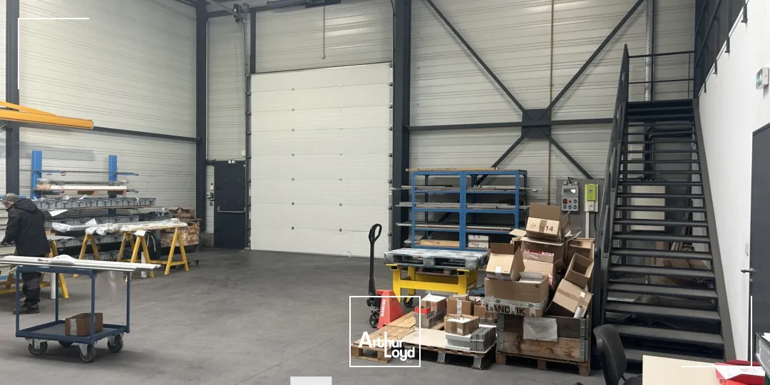 Locaux d'activité & Entrepôts - Location - CHASSIEU - 69680 - 365-365 - 7661580