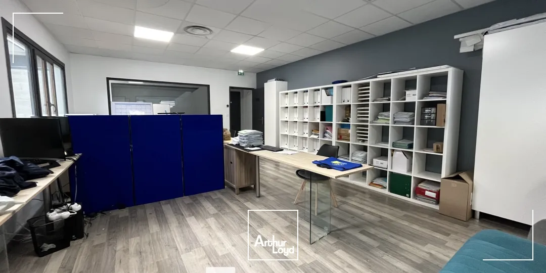 Locaux d'activité & Entrepôts - Location - SATHONAY CAMP - 69580 - 230-230 - 7661601