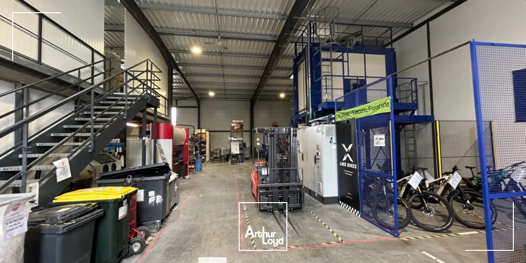 Locaux d'activité & Entrepôts - Location - JONAGE - 69330 - 840-840 - 7661610