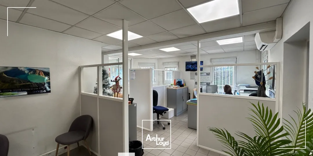 Locaux d'activité & Entrepôts - Location - CHASSIEU - 69680 - 1500-1500 - 7661657