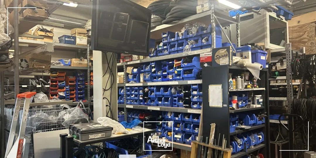 Locaux d'activité & Entrepôts - Vente - CHAMPAGNE AU MONT D'OR - 69410 - 288-288 - 7661666