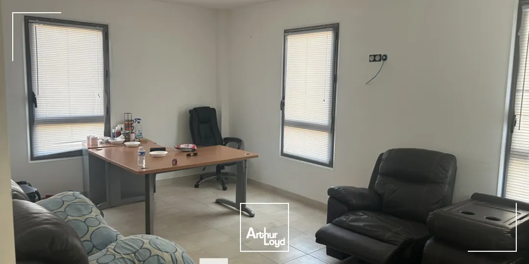 Locaux d'activité & Entrepôts - Location - CORBAS - 69960 - 324-324 - 7661703