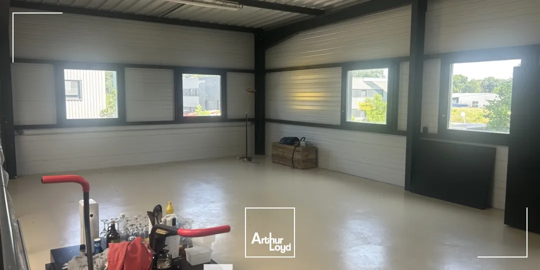 Locaux d'activité & Entrepôts - Location - GENAY - 69730 - 168-168 - 7661729