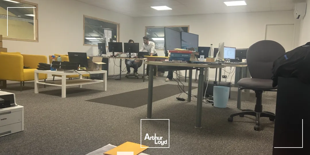 Locaux d'activité & Entrepôts - Location - VAULX EN VELIN - 69120 - 407-407 - 7661754