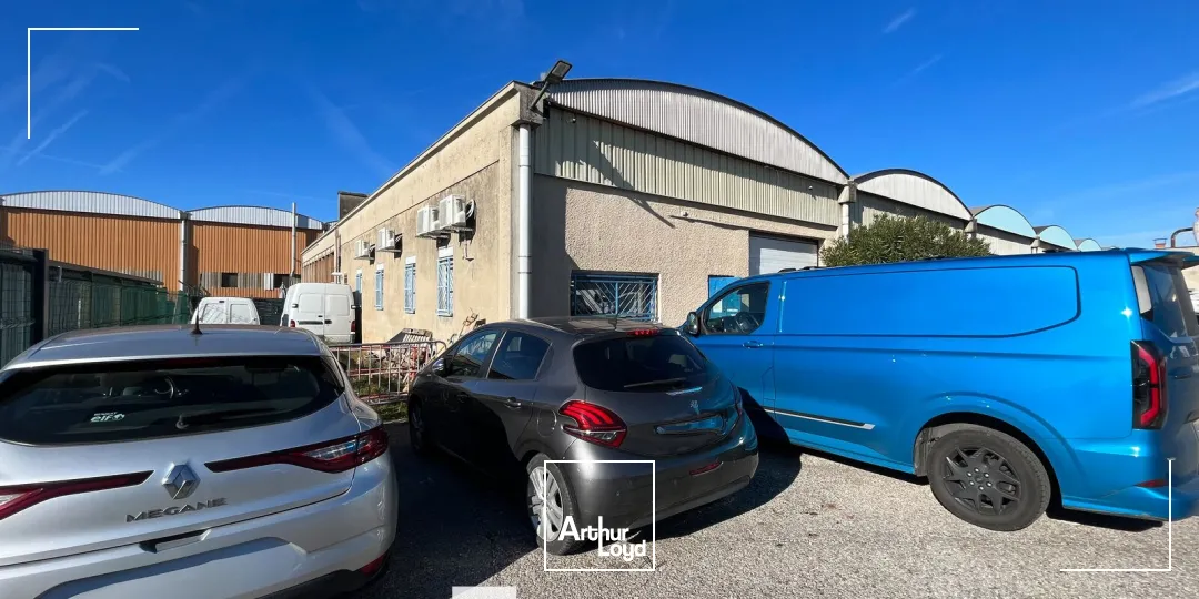 Locaux d'activité & Entrepôts - Vente - SAINT PRIEST - 69800 - 410-410 - 7661759