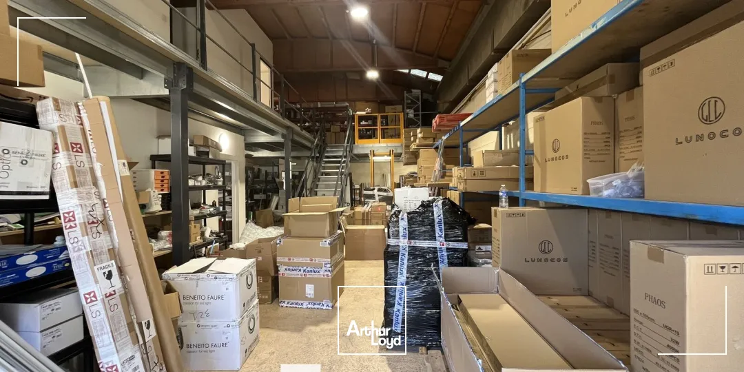 Locaux d'activité & Entrepôts - Vente - SAINT PRIEST - 69800 - 410-410 - 7661762