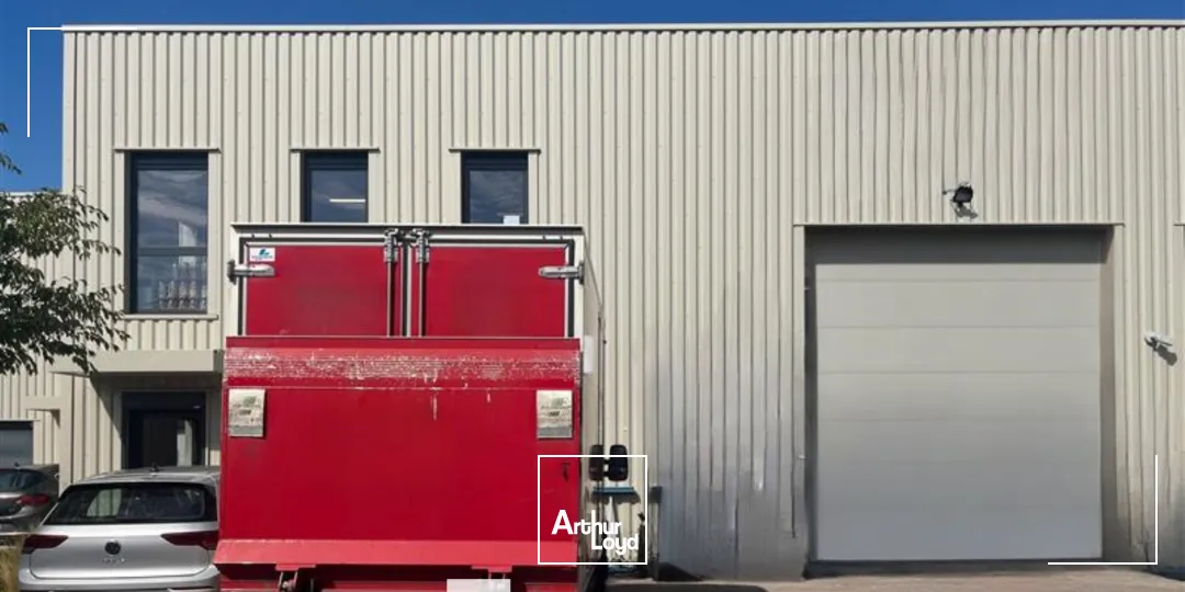 Locaux d'activité & Entrepôts - Location - DECINES CHARPIEU - 69150 - 325-325 - 7661777