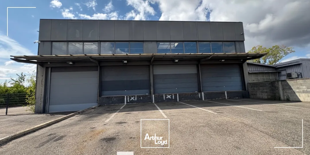 Locaux d'activité & Entrepôts - Location - SAINT PRIEST - 69800 - 500-1500 - 7661779