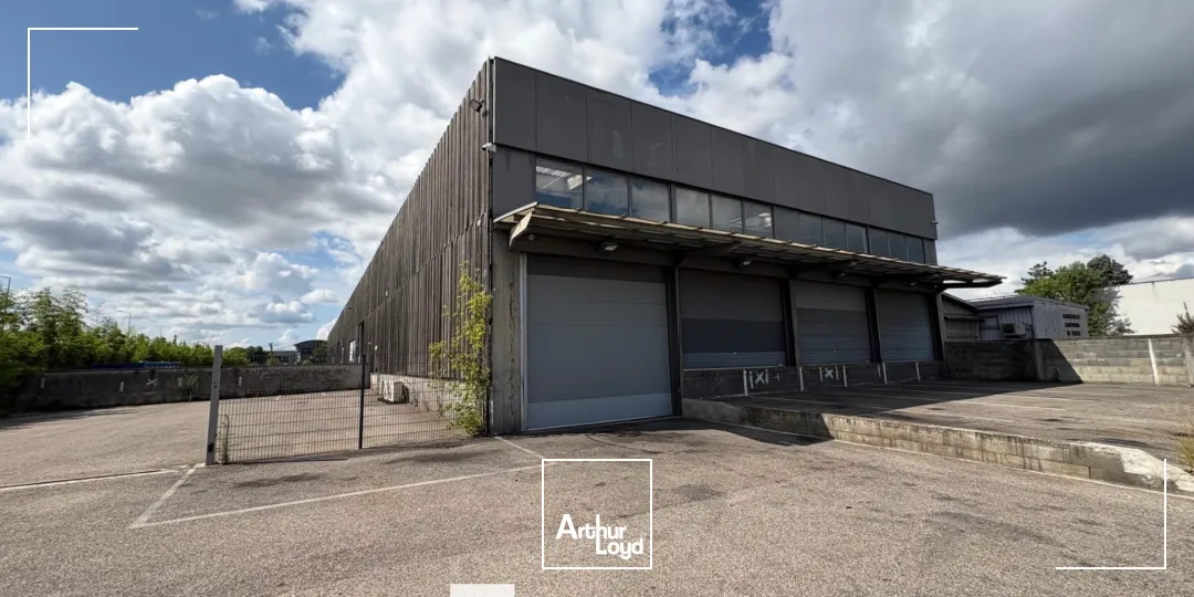 Locaux d'activité & Entrepôts - Location - SAINT PRIEST - 69800 - 500-1500 - 7661785
