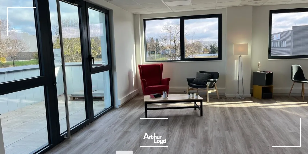 Locaux d'activité & Entrepôts - Location - SAINT LAURENT DE MURE - 69720 - 365-5608 - 7661816