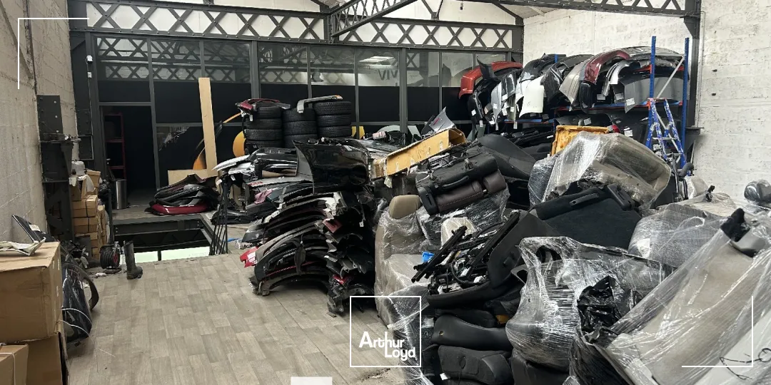 Locaux d'activité & Entrepôts - Location - VENISSIEUX - 69200 - 1165-1165 - 7661850